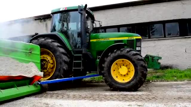 大型青贮灌装机