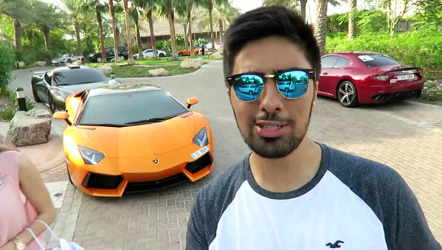 靓女帅哥开顶级超跑,带你装逼带你飞