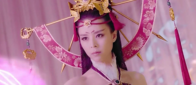 张静初演的女帝,太有气质了