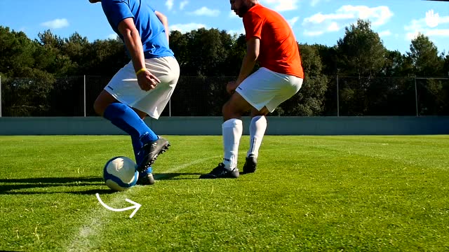 足球基础教学:马赛回旋过人