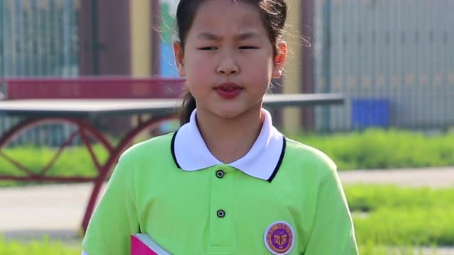 书香少年-南充一中附属小学 黄艺涵