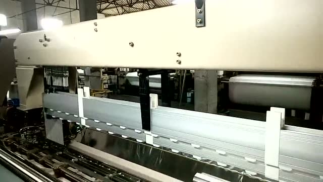 牛牌纺机喷水织机电子多臂机在杭州兴惠开机中