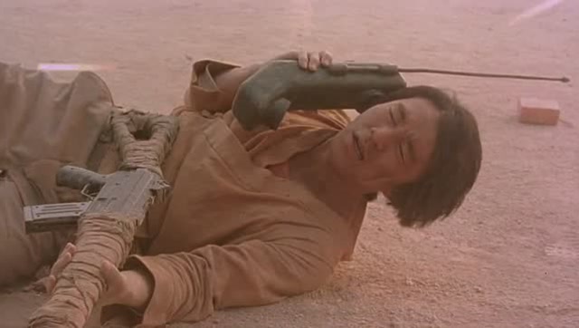 少林足球真正的比赛,就是在打仗