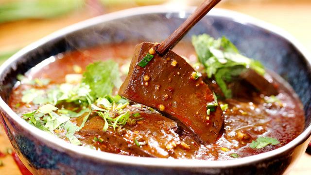 火哥教你麻辣羊血详细做法,味道比饭店还好