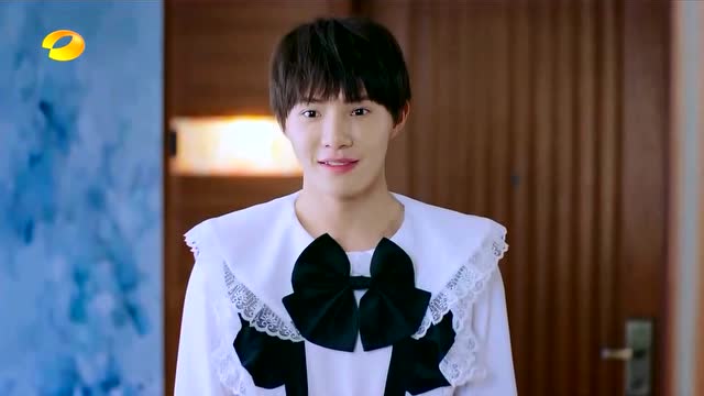 《浪花一朵朵》祁睿峰穿女仆装的样太可爱了,忍不住心动了