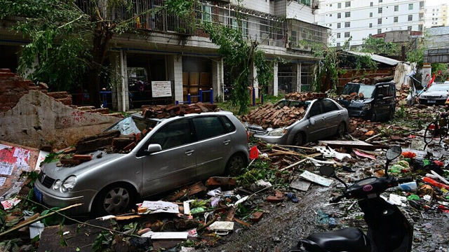 当18级台风来临破坏力有多恐怖?看完这个视频你就明白了!