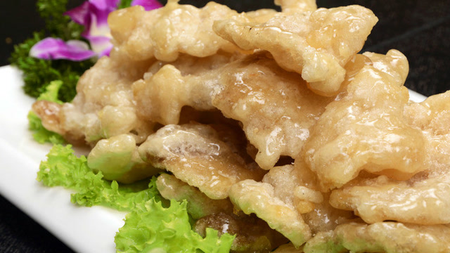 老人小孩都爱吃的酥白肉,肥而不腻,做法简单