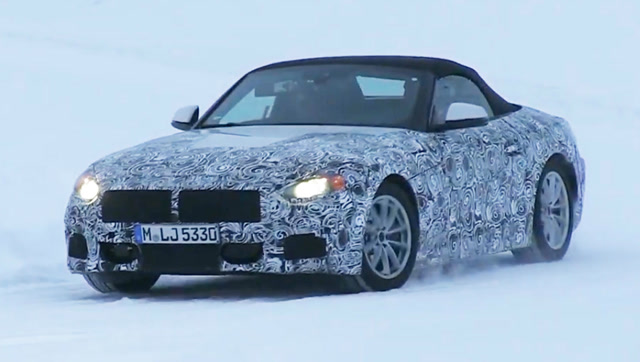 宝马z5敞篷跑车路试 配经典双肾格栅