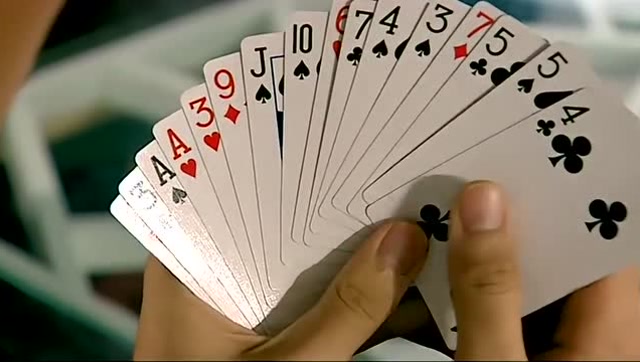 斗地主这手牌怎么赢?如果你想赢没有点脑子你是赢不了的!