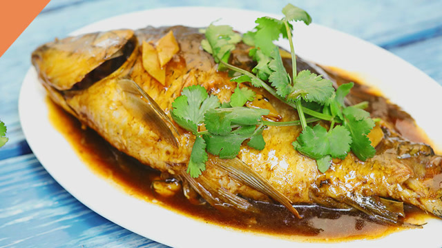 30秒教你做超级鲜美的荷包鲫鱼