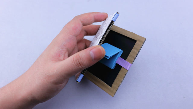 神奇的魔术小道具,制作很简单,表演起来就要多多练习了!