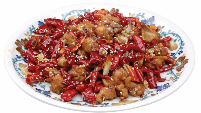 正宗乐山辣子鸡,外酥里嫩,劲爆麻辣,飘香四溢,开胃下饭!