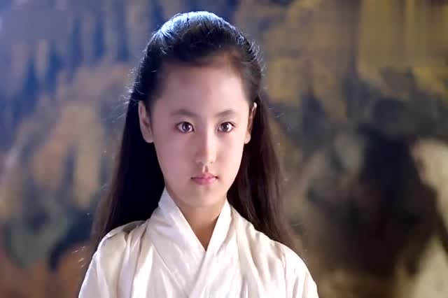 天山童姥变成了小女孩,外表可爱,眼中却带着杀气啊