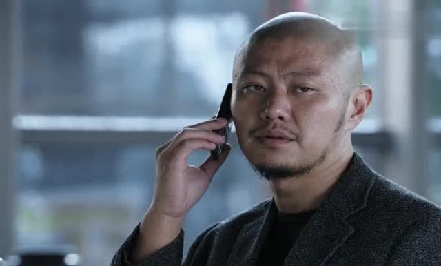 曾经特种兵的李二牛变成 杀手蝎子