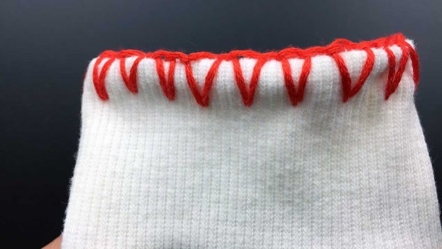 衣服袖口磨边好尴尬,0难度的锁边缝针法,简单又实用