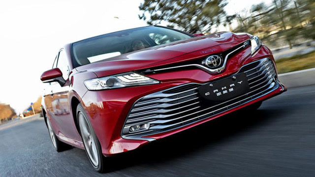 丰田又一神车问世!混动技术全球第一,仅18万起售比奥迪a6气派