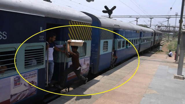 印度人到中国旅游,坐高铁时一个动作吓坏旁人,果然是开挂了