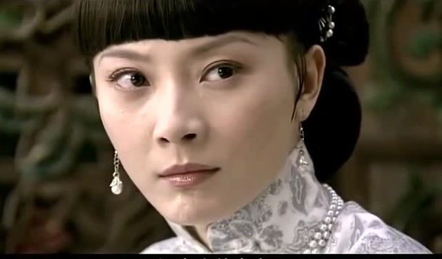 铁梨花:凤儿对柳天赐不死心想去找他,张吉安阻止让她守好本分