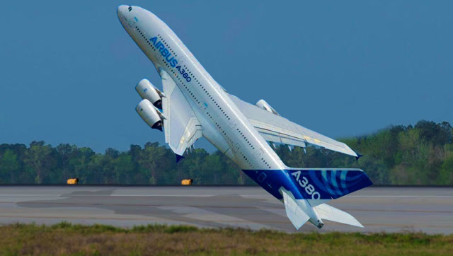 见识巨型飞机垂直起飞的过程,大开眼界