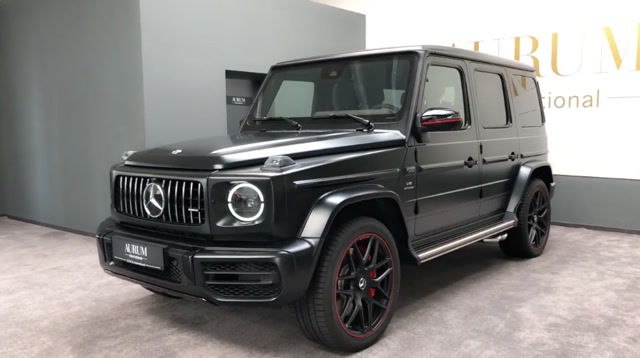 2019款奔驰g63 v8,打开机械车门坐进内饰后,还要啥路虎揽胜
