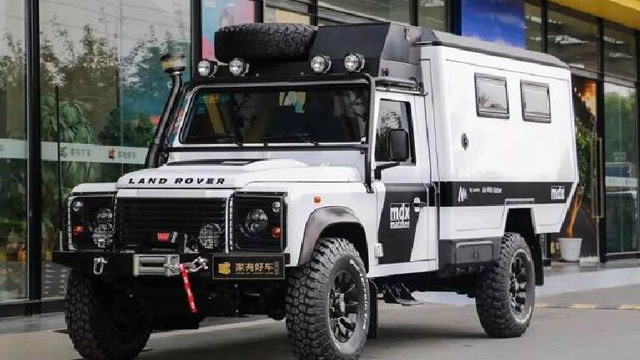 十分稀少的路虎卫士升顶式越野房车,真正的原汁原味!