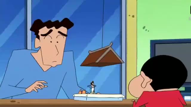蜡笔小新小新和爸爸玩纸相扑,然而最大的boss却是小葵