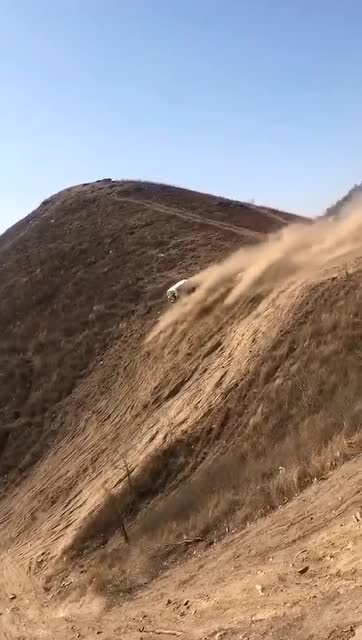 这才叫真正的爬坡