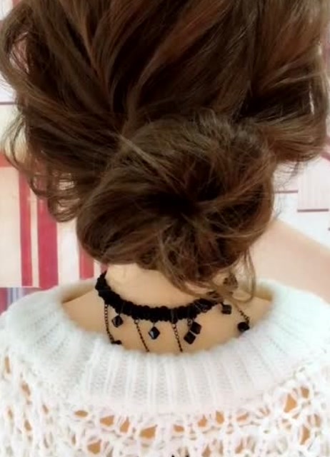 周末来个慵懒随性扎吧,气质低马尾盘发,最美小仙女就是你哦!