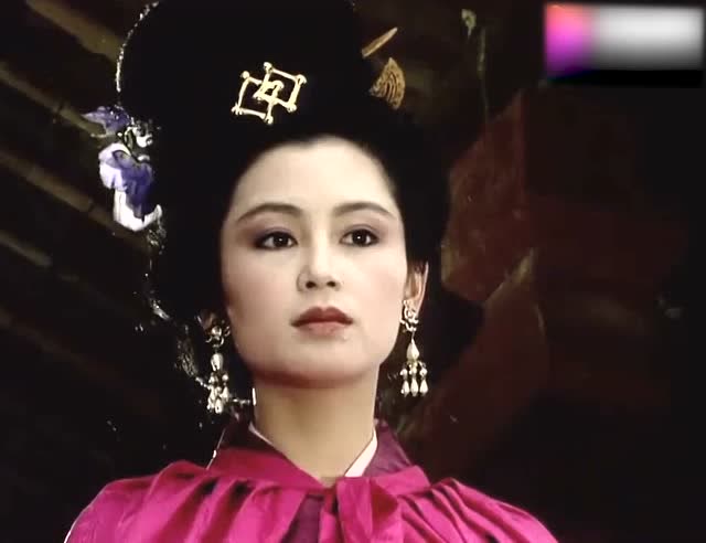 三国演义:董卓前往受禅,种种征兆显示大凶,董卓大喜毫不知情!