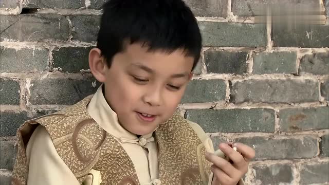 天涯赤子心:吴磊偷了小君的东西还这么霸道,小时候演技真不错!