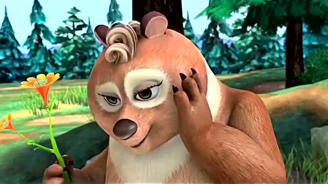 为了抓住翠花,光头强设计了陷阱,结果却抓住了熊大熊二