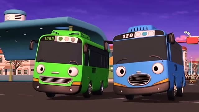 小公交车太友:小巴士们对下雪很期待,都希望可以快点看到雪花