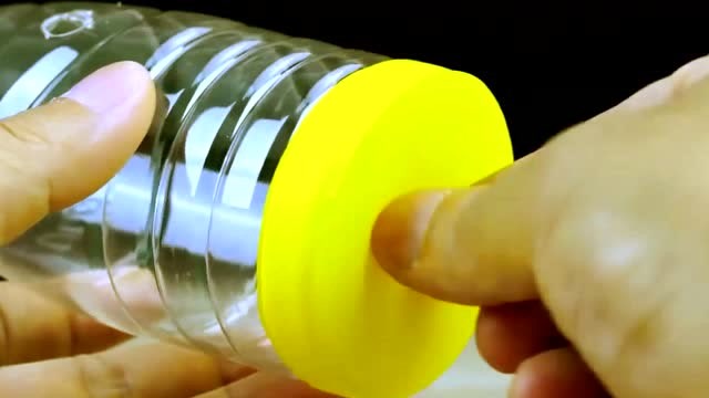 塑料瓶先不要扔,给孩子做个空气号角,小小船长起航咯!