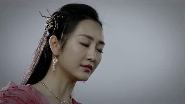 莽荒纪老头看余薇的眼神为何那么惊讶发现了什么吗