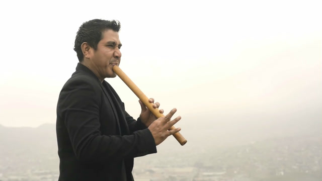 安第斯传统乐器盖那笛,演奏经典的音乐《权利的游戏》主题曲