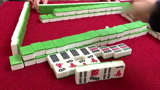 打麻将起手三个暗杠,最后的结局,却输的一塌糊涂