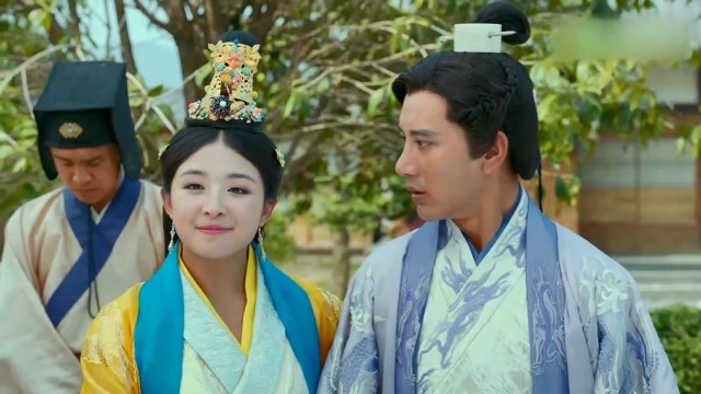 《重耳传奇》齐姜挽着申生,要和他私定终身,申生暗自窃喜