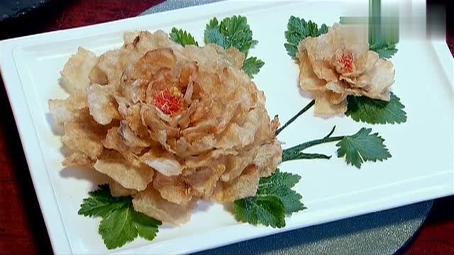 林师傅:中国厨艺博大精深!林飞一道牡丹鱼片,让外国人刮目相看