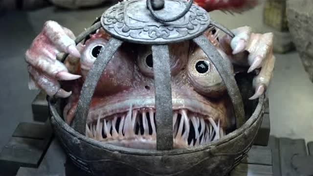 雾隐门拿到清明上河图,基地圈养妖鱼,竟能控制人类