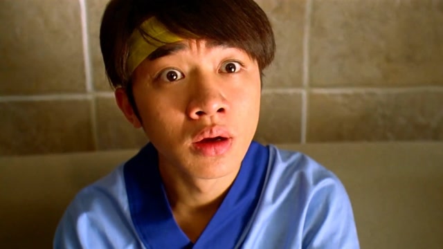 矮仔多情:王祖蓝饰演的角色,都是搞笑的,这一次看看他的深情