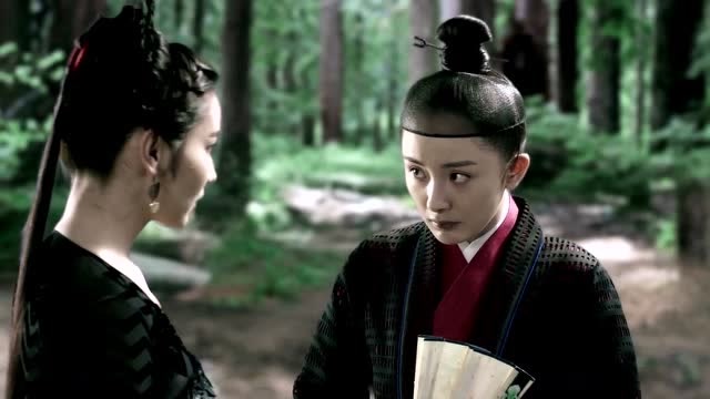 胭脂想要向司音表白,但是却不敢说出走,灰溜溜的逃走了!