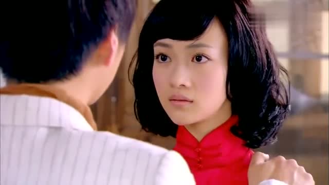 烽火佳人:红羽伪装青萍天衣无缝,绍峰果然心动,差点就抱上去了