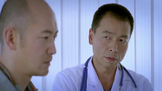 男子让其他医生抢了饭碗,直接出来大发雷霆,护士长很无辜