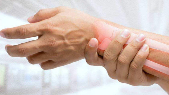 手脚容易发麻是怎么回事?身体哪里出现问题了?别不在意!