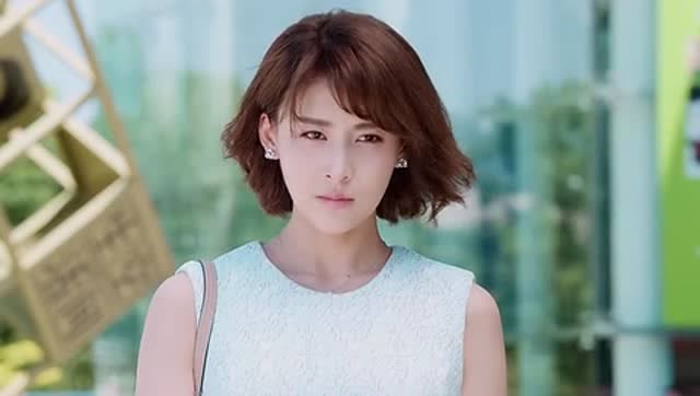 爱人的谎言:夏琳去找易奕签合同,被易奕威胁,夏琳却无可奈何