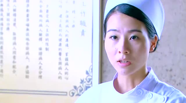 狐影:朱莉娜在查看情况时,不料男子说了几句话,便没了声音