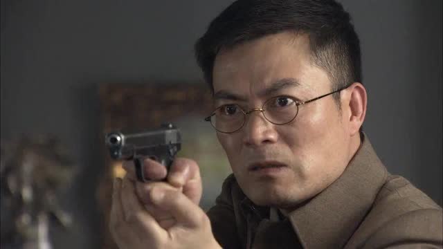 飞哥大英雄:巩力伟欲用枪杀死窦小凡,窦小凡一句话让其无可奈何