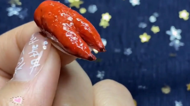 可以以假乱真的猪蹄,竟然是一款美甲造型!