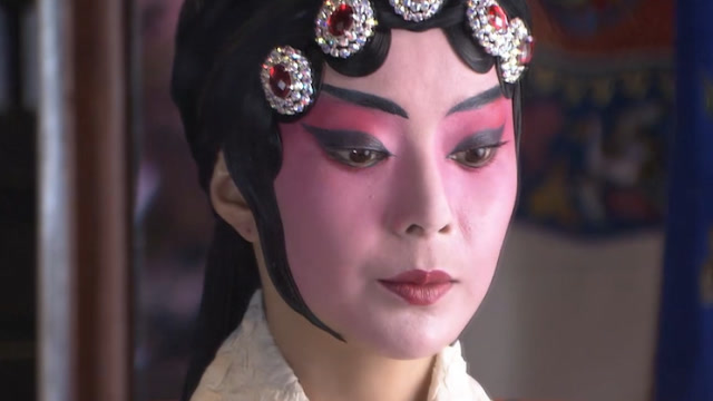 铁血独立营8筱玉花被请去唱戏鬼谷贼心不死后门却被独立营洞穿