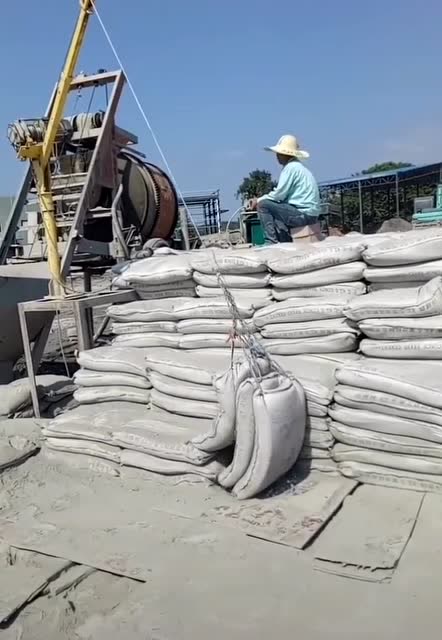 没人愿意倒水泥只有这办法了